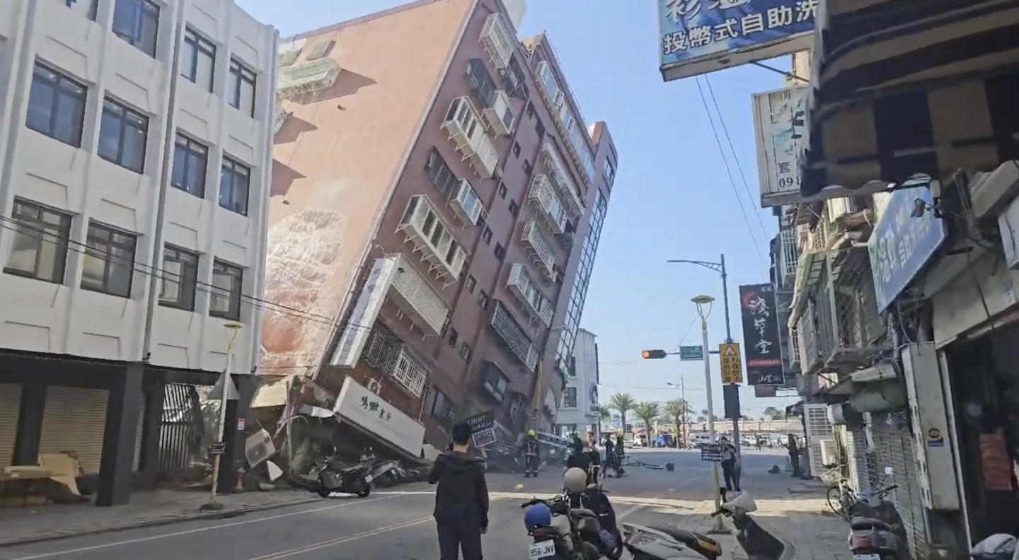 Nueve víctimas fatales tras el devastador terremoto, el peor en Taiwán en casi un cuarto de siglo